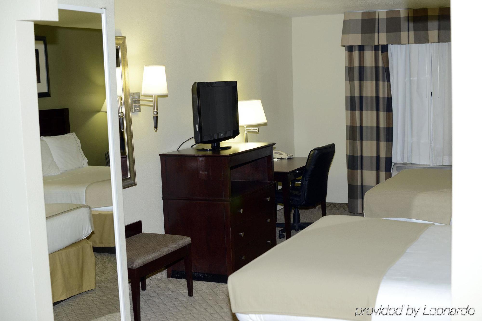 Holiday Inn Express & Suites Alamogordo Highway 54/70, An Ihg Hotel Oda fotoğraf